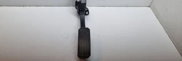 Toyota RAV 4 (XA30) Accelerator throttle pedal 7811042010
