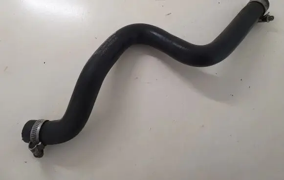 Mercedes-Benz Vito Viano W639 Engine coolant pipe/hose A6398320793