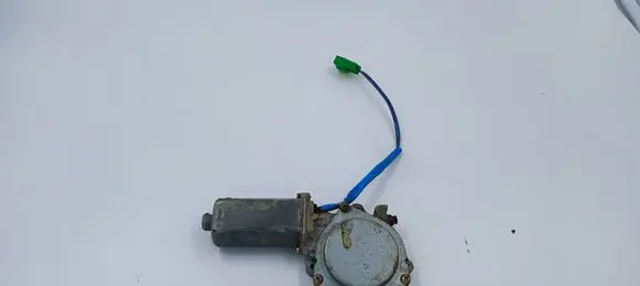 Subaru Impreza I Front door window regulator motor