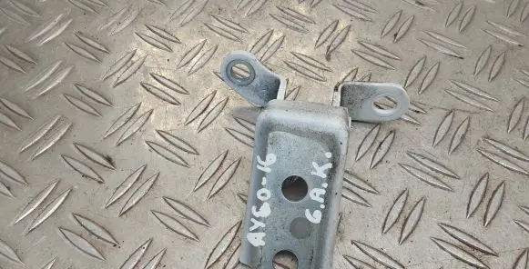 Toyota Aygo AB40 Rear door lower hinge