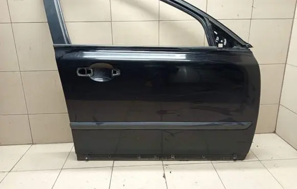 Volvo V50 Front door