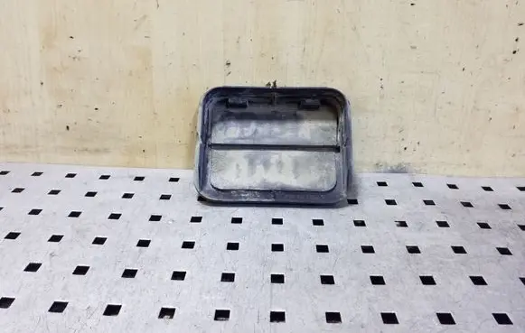 Tesla Model S Quarter panel pressure vent 2F2AB280B62AB