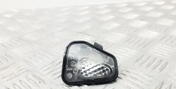 Volkswagen PASSAT B7 Front door wing mirror part 3C8945291