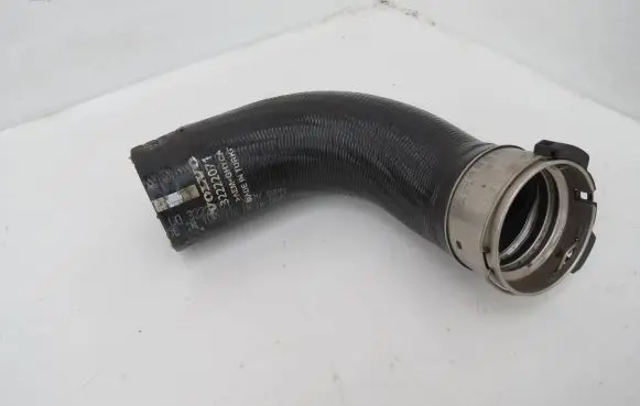 Volvo XC60 Intercooler hose/pipe 32222071