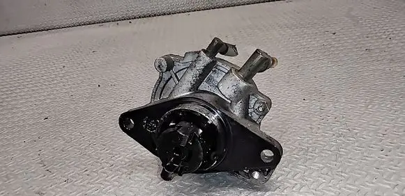 Opel Corsa D Vacuum pump