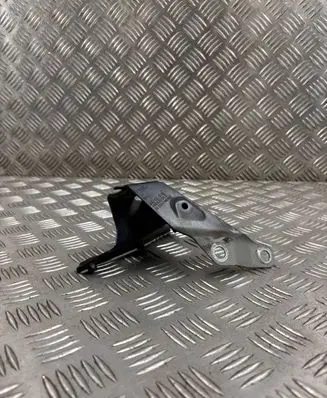 Audi A7 S7 4G Fender mounting bracket 4G8821135D