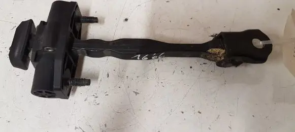 Opel Astra K Front door check strap stopper