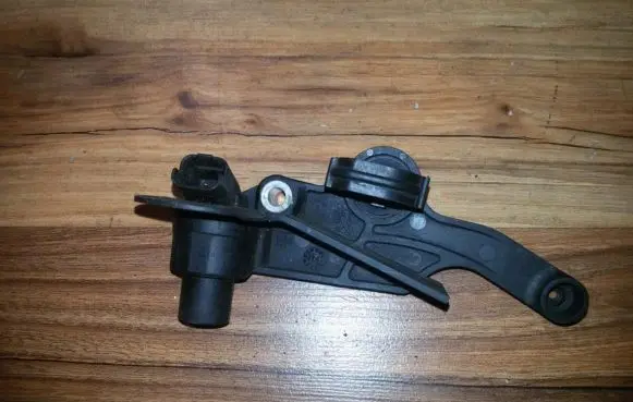 Peugeot 206 Crankshaft position sensor 9639999880