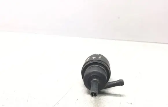 Volkswagen Transporter - Caravelle T4 Windscreen/windshield washer pump 171955651