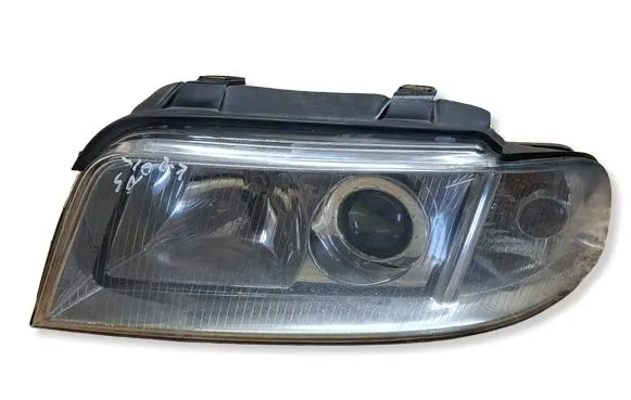 Audi A4 S4 B5 8D Headlight/headlamp 8D0941003AK 89300371