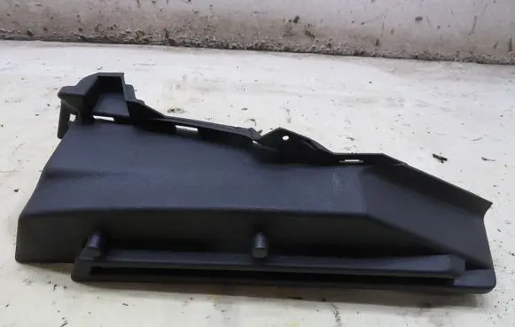 Skoda Octavia Mk3 (5E) Centre console side trim front 5E5867762