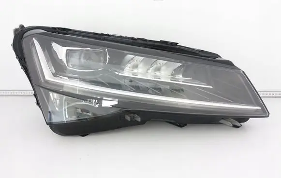 Skoda Superb B8 (3V) Headlight/headlamp 3V1941016D