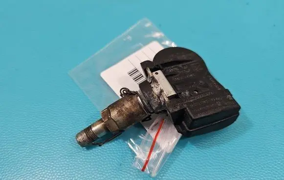 Volkswagen Tiguan Tire pressure sensor S180052094D IMPRK1471917