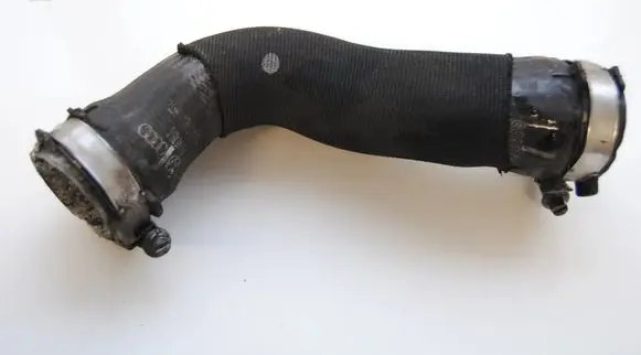 Nissan X-Trail T30 Intercooler hose/pipe 4F0145709C