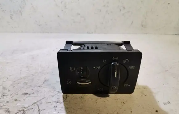 Ford Focus Light switch 4M5T13A024