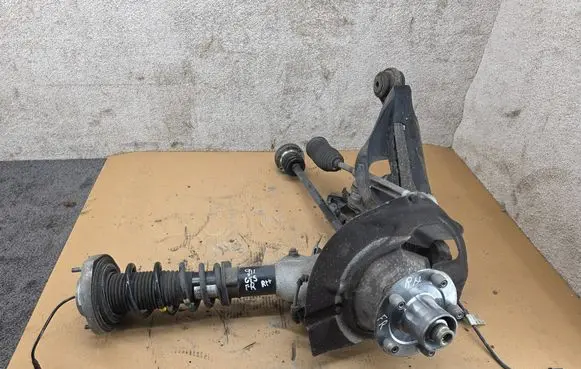Porsche 911 991 Rear wheel hub spindle/knuckle 99134160701 9P1407271A 991343015