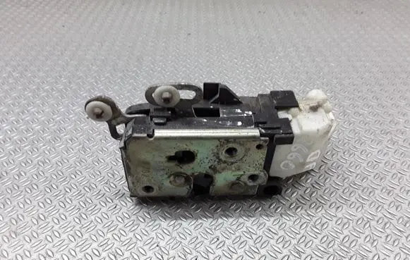 Alfa Romeo 147 Front door lock