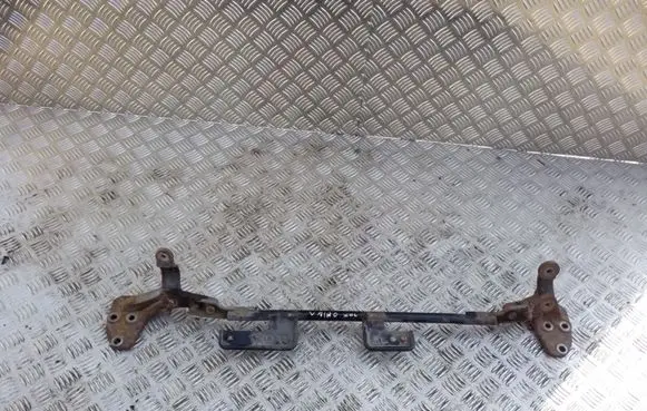 Honda CR-V Steering rack mounting bracket 
