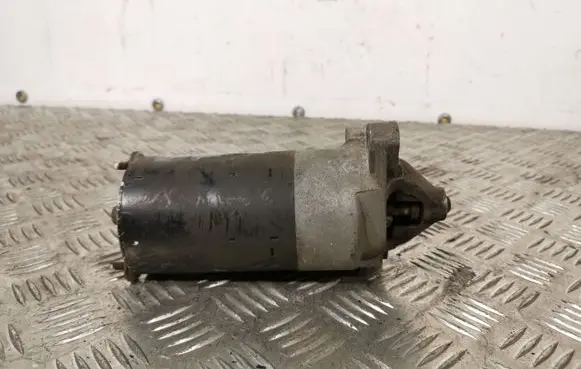 Renault Laguna I Starter motor 001107047