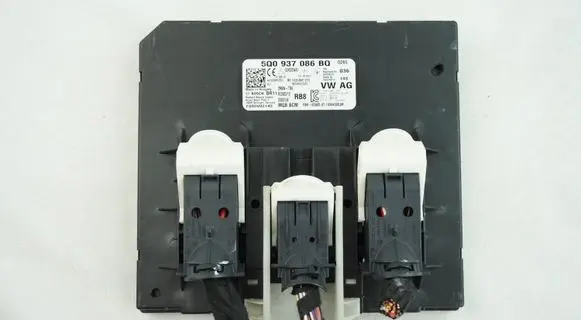 Volkswagen PASSAT B8 Comfort/convenience module 5Q0937086BQ