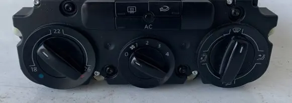 Volkswagen Golf V Climate control unit 1K1820045B