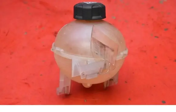 Peugeot 5008 Coolant expansion tank/reservoir 9678514680