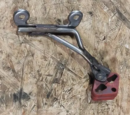 BMW 3 E90 E91 Muffler mount bracket/holder 7793243 10432410