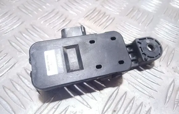 Jaguar XF X250 Air quality sensor 0136500010