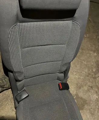 Volkswagen Touran I Rear seat 