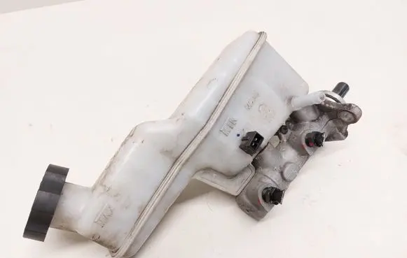 KIA Sportage Master brake cylinder