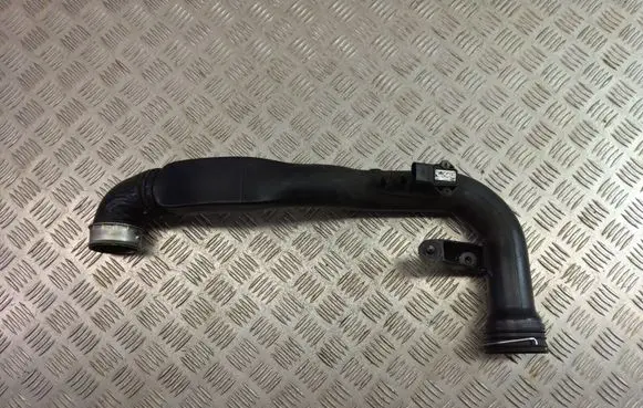 Audi A6 S6 C5 4B Intercooler hose/pipe 3B0145762B