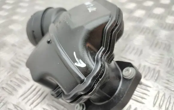 Volkswagen T-Roc Intake resonator 05E129654K