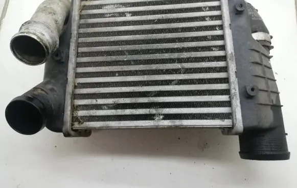 Audi A6 S6 C6 4F Intercooler radiator
