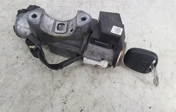 Toyota Avensis Verso Ignition lock 