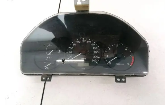 Mazda 626 Speedometer (instrument cluster) GE6SA