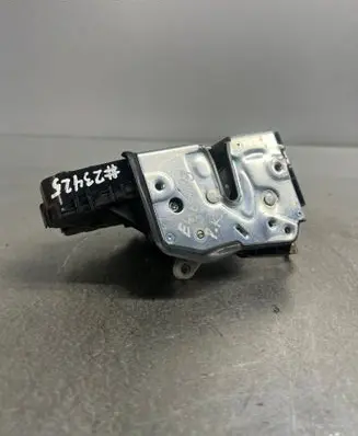Audi A4 S4 B6 8E 8H Tailgate lock latch 080699