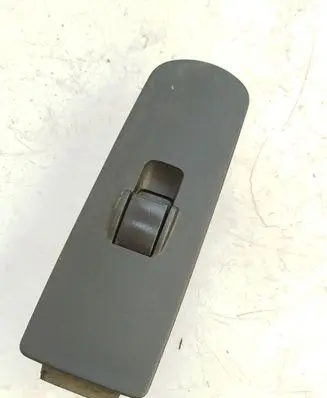 Mitsubishi Colt Electric window control switch MR587944