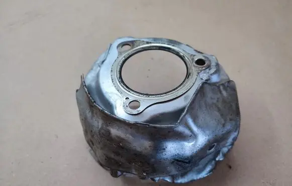 Renault Scenic III - Grand scenic III Heat shield in engine bay 