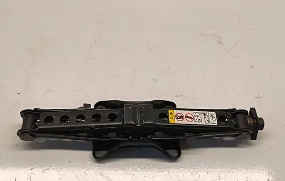 Dodge Challenger Lift Jack 68059902AA 04766498AA