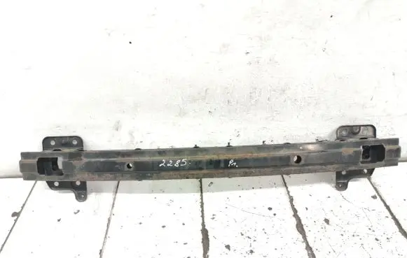 KIA Carens II Front bumper cross member
