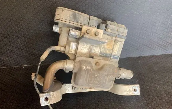 Audi A8 S8 D2 4D Auxiliary pre-heater (Webasto) 4D0815069F