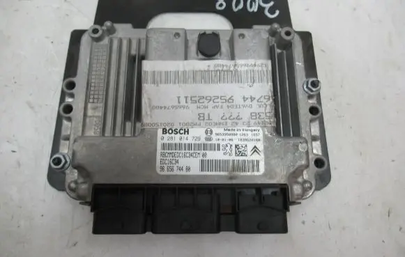 Peugeot 3008 I Engine control unit/module 9665674480