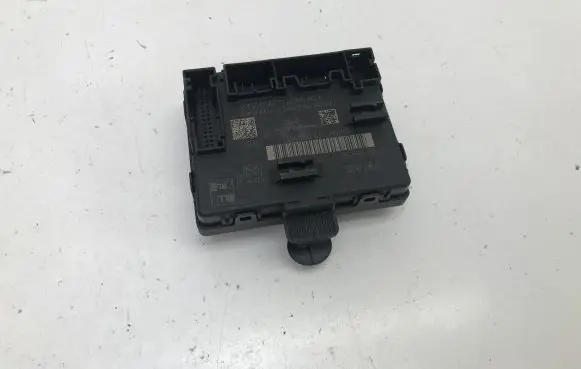 Skoda Enyaq iV Door control unit/module 1EB959597