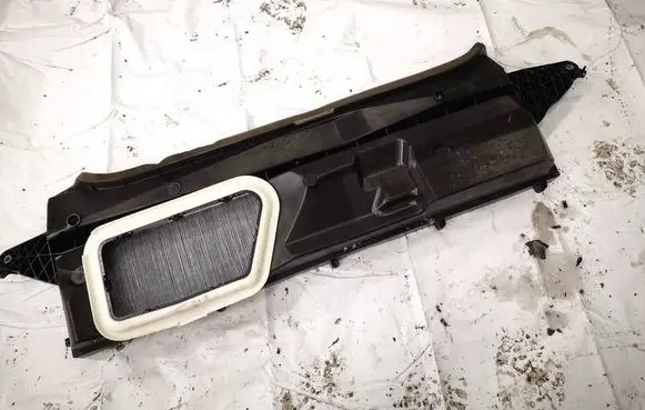 Tesla Model Y Air intake duct part 