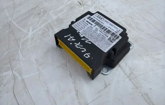 Audi A1 Airbag control unit/module 8X0959655A