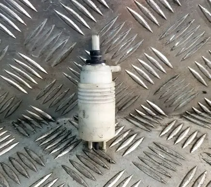 Windscreen/windshield washer pump
