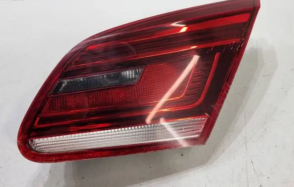 Volkswagen PASSAT CC Tailgate rear/tail lights 3C8945308Q 81180202