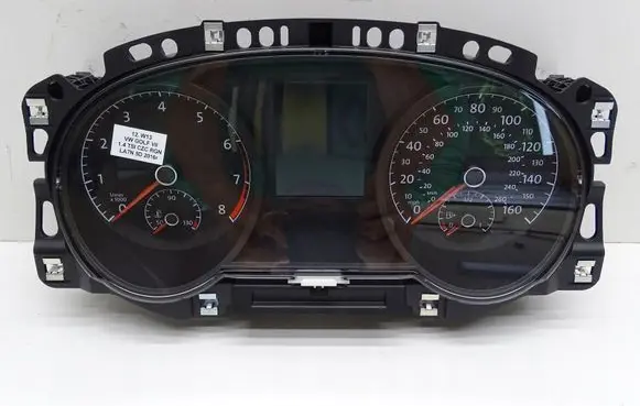 Volkswagen Golf VII Speedometer (instrument cluster) 5G1920940B