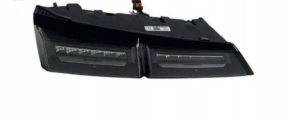 Peugeot 308 Rear/tail lights 9835300680