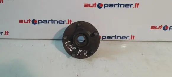 Toyota RAV 4 (XA30) Front wheel hub
